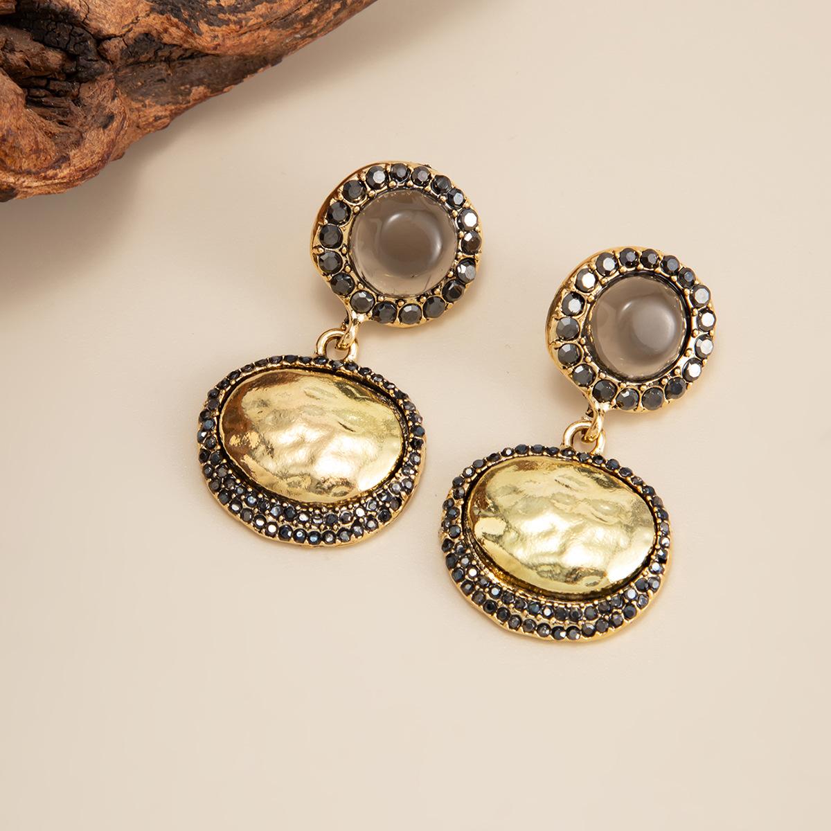 French Vintage Hollow Floral Disc Earrings – Fashionable Geometric Rhinestone Long Tassel Earrings