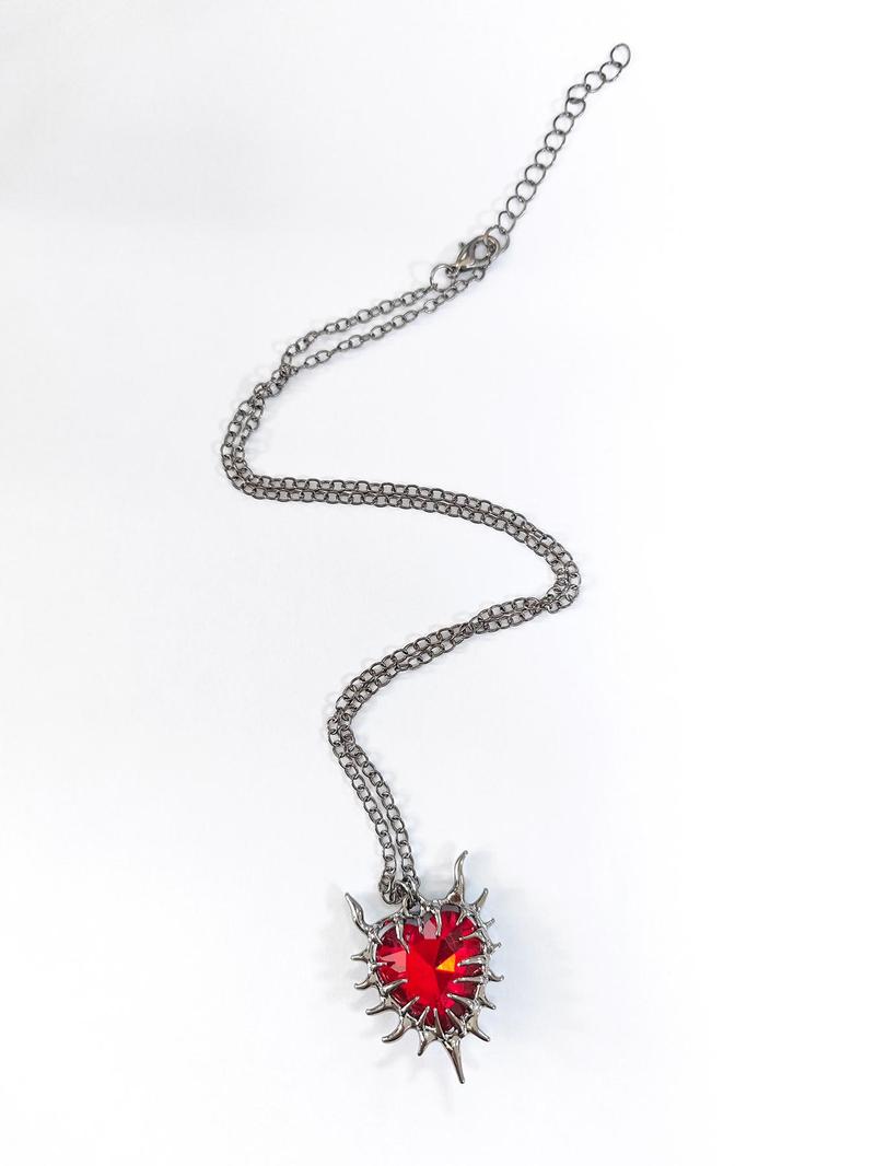 Punk Style Red Heart Shaped Pendant Necklace, Vintage Trendy Pendant Necklace, Fashionable Neck Jewelry for Women & Men As Gift without Box, Gothic Mystery Jewelry