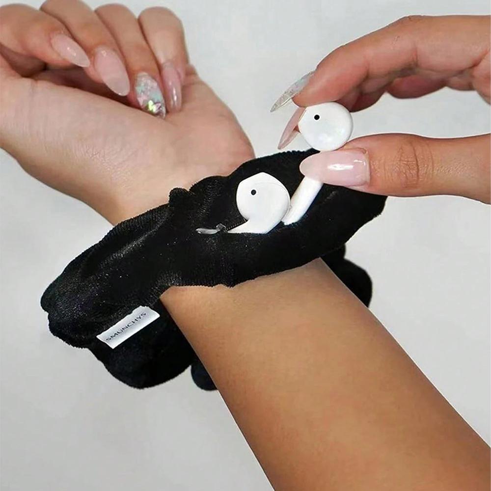 Velvet Hair Scrunchie with Hidden Pocket, Multi-Functional Storage Bag for Cash and Small Items, Travel Essential for College Girls