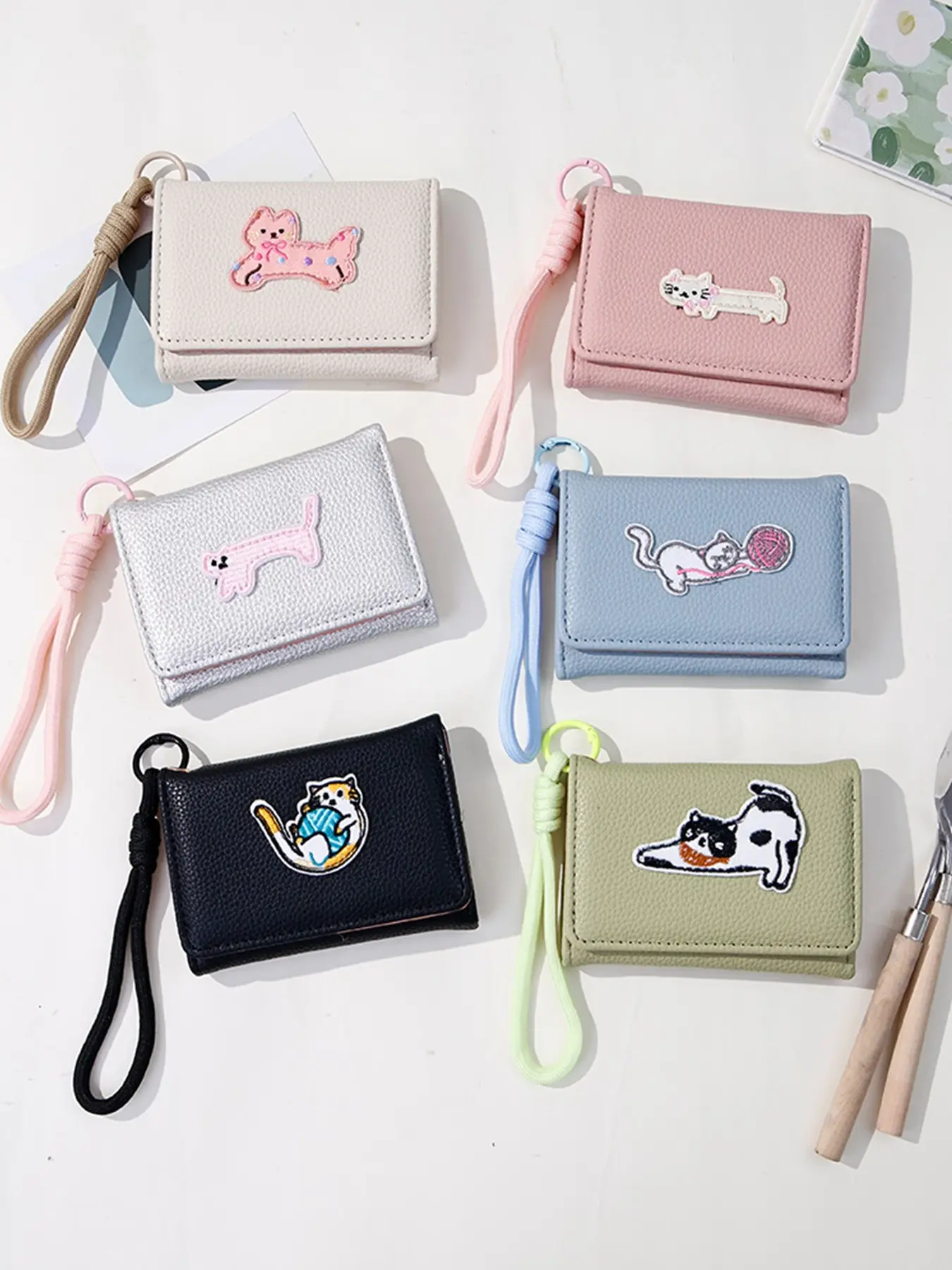 Cute Cat Embroidered Mini Wallet, PU Leather, Multi-Card Slot with ID Window, Coin Pouch, Portable Card Holder, Travel Gift Wallet