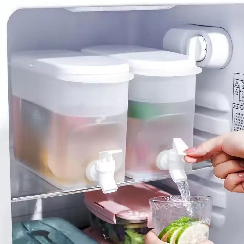 Large Capacity Fridge Water Dispenser with Faucet, 1 Count 3.5L Refrigerator Drink Cooler, Space Saving Drink Dispenser, Airtight Beverage Pitcher, Kitchen Accessory, Jugs
