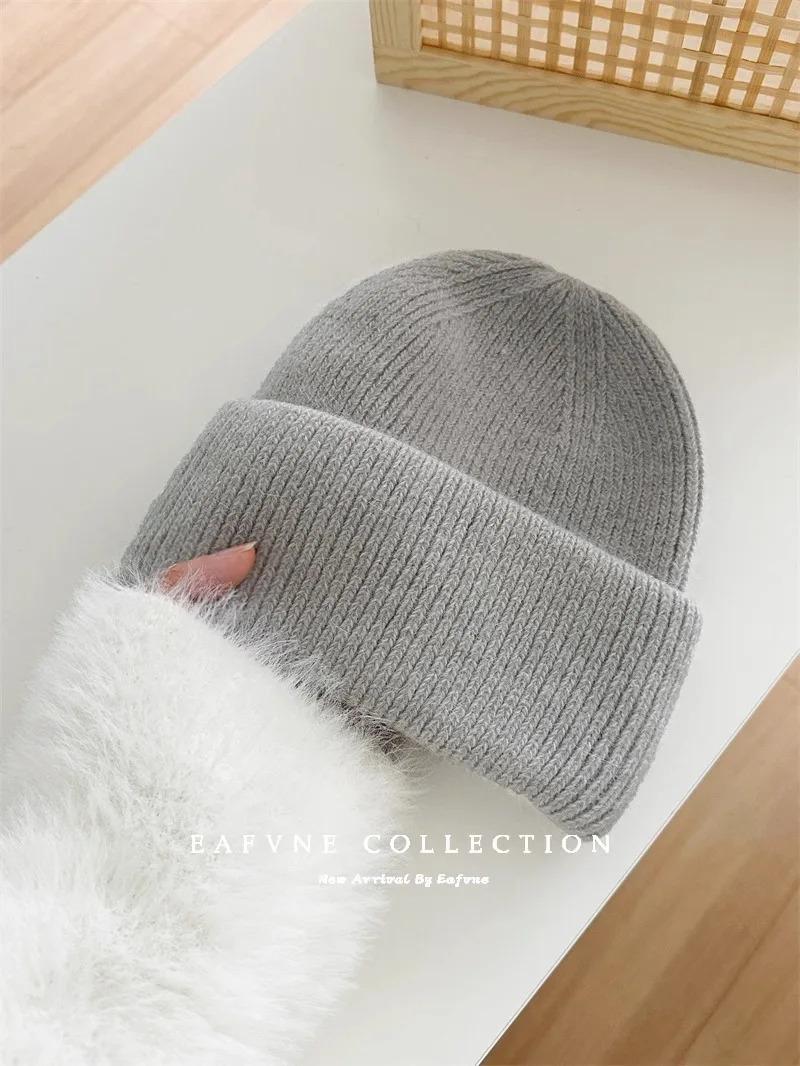 1pc Warm Knit Beanie for Men Women,Slouchy Beanie Hats Winter Knit Cap Soft Ski Hat Unisex,Thick Fisherman Cuff Plain Skull Caps