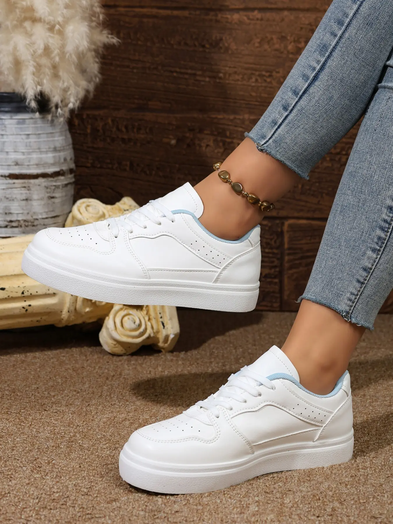 New Thick Sole White Sneakers for Women&Students. Versatile Daily Commute Shoes.Classic Low Top White Skate Sneakers. All-match Out fit. Casual Footwear, All-Season