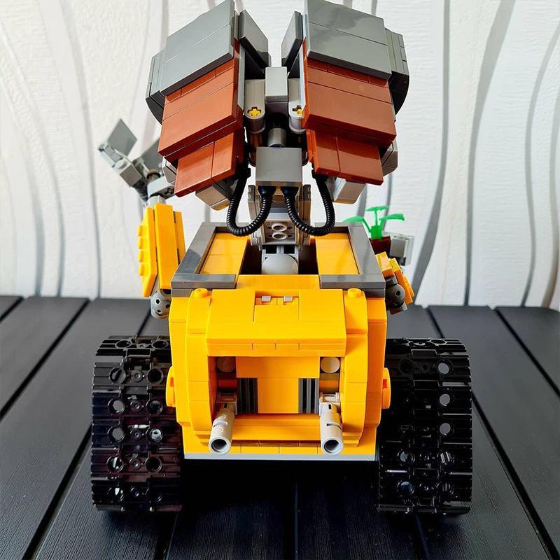 687PCS Technical Wall-E Robot Building Blocks Classic Movie Model Educational For Kids Toys Adult Christmas Gifts