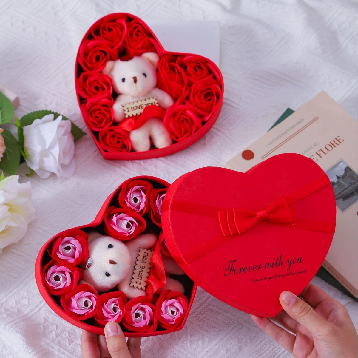 Cross-border Soap Flower Rose Heart-shaped Gift Box, Valentine's Day and Christmas Gift, Heart-shaped Artificial Rose Gift Box and Present