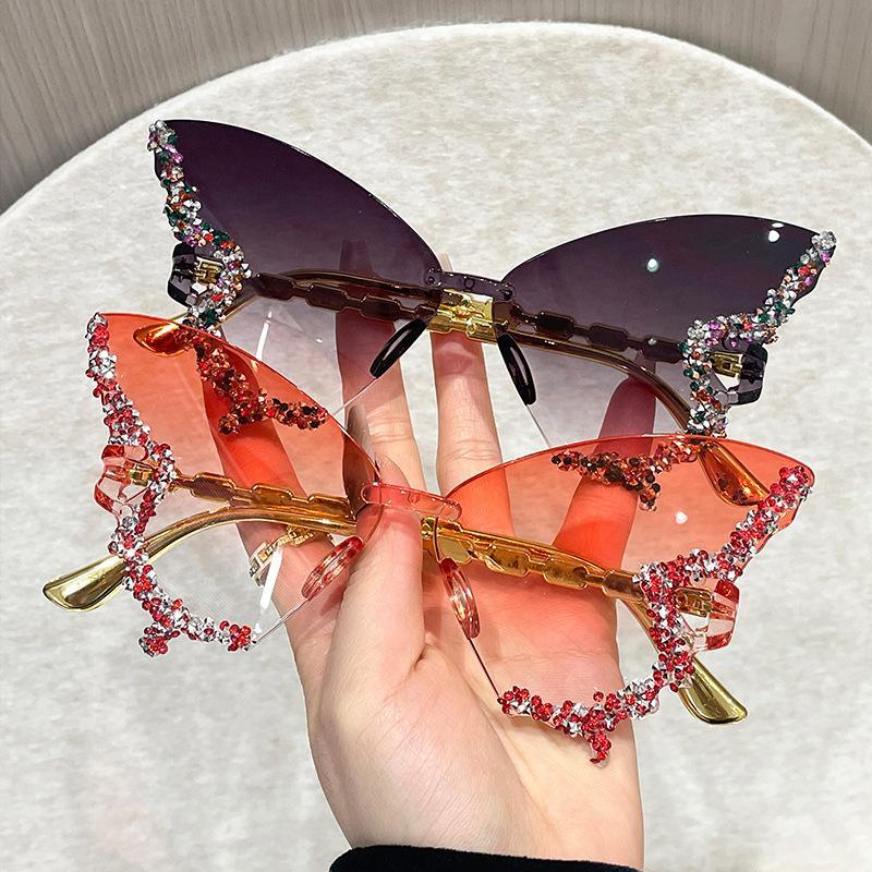 2026 New Arrival Butterfly-Shaped Glasses – Gradient PC Lenses with Small Diamonds, Unisex Style for Summer Parties & Festive Gatherings, TikTokShopBlackFriday Deal