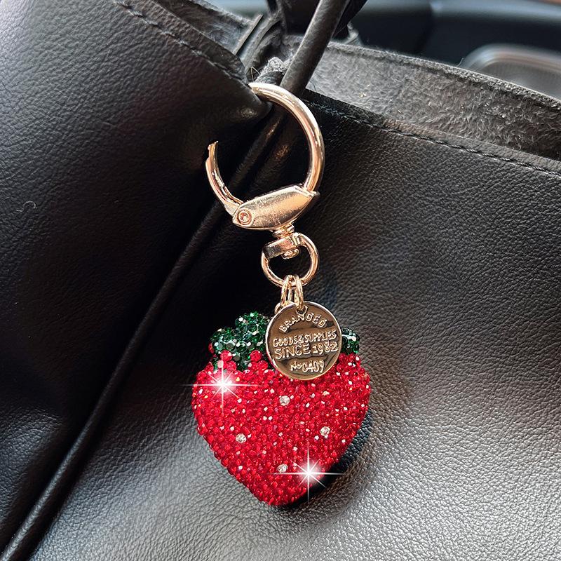 Studded Strawberry Keychain, Fashion Bag Accessories, Gift Key Ring, Handmade Creative Keychain, Studded Strawberry Bag Hanging Decor, Women's Gift Keychain, Accessory Hanging Keychain