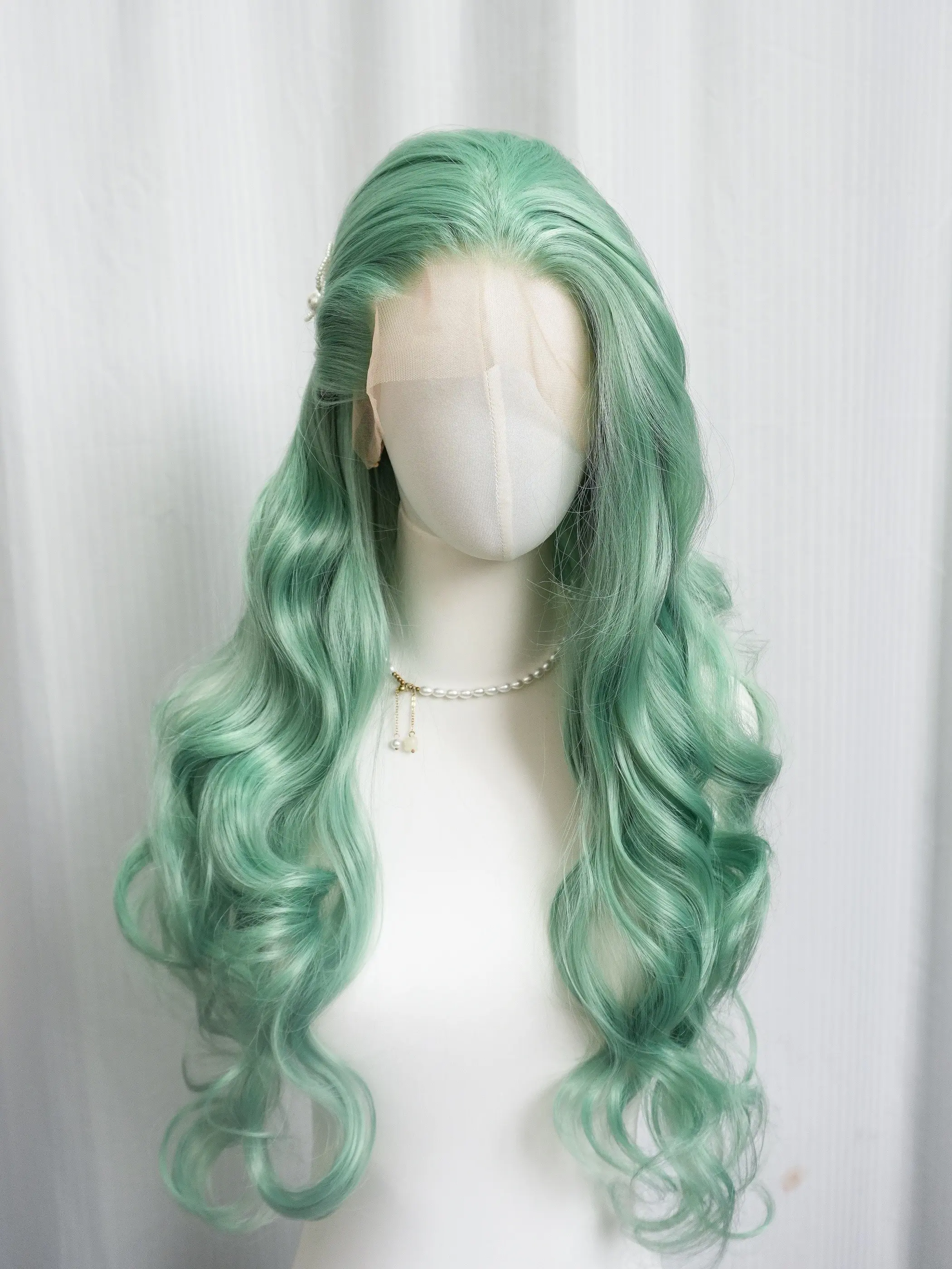 Mint Green Lace Wig for Women,Long Body Wavy Hair Wigs, 13x4 High-Definition Lace, Free Part Natural Hairline, 26 Inches, Casual and Cosplay Use, Synthetic Wigs