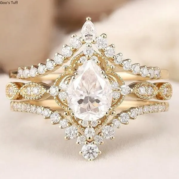 Women's Vintage Gold-Tone Pear Teardrop Lace Crown 3-Pcs Stackable Ring Set, Bridal Wedding Engagement Costume Jewelry