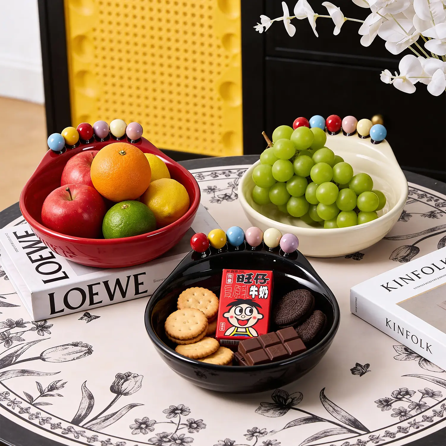 Creative fruit plate with forks, high aesthetic fruit plate for living room and tea table, home use fruit plate, creative simple snack and candy display plate, high aesthetic dry fruit plate