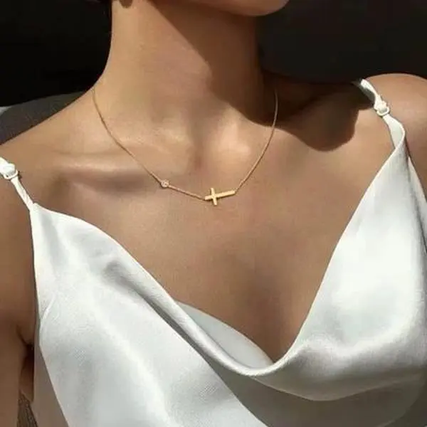 Cross Necklace, Fashion Costume Jewelry Accessory for Daily Wear