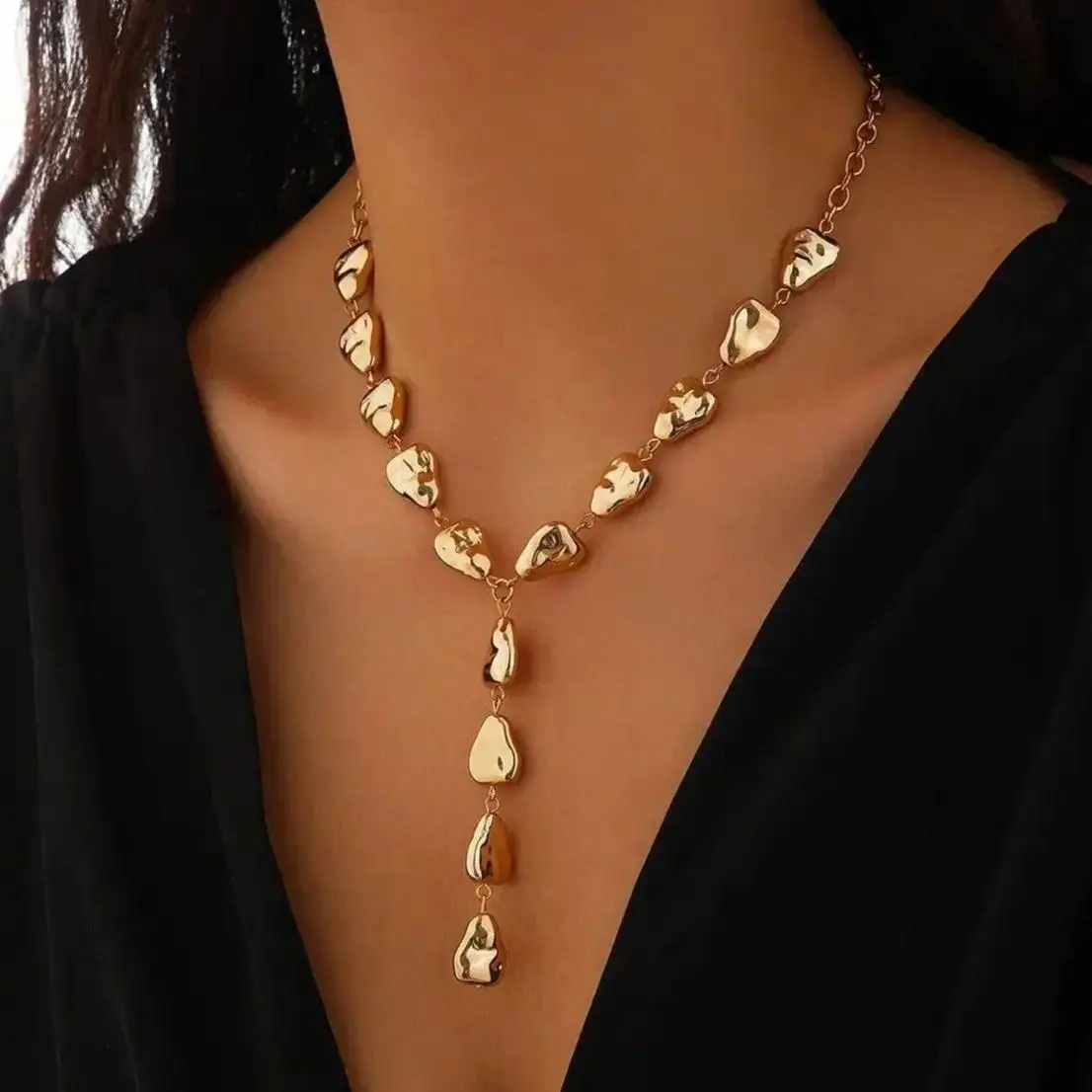 Vintage Metal Irregular Baroque Y Shape Clavicle Chain Women Jewelry Fashion Geometric Pendant Necklace for Women Accessories