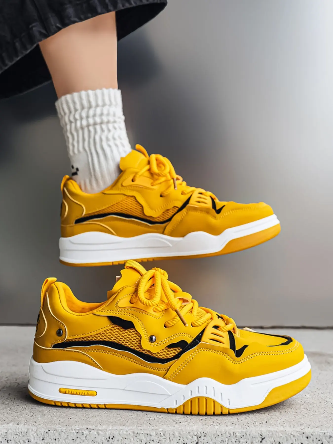 2026 New Men's Trendy Colorblock Sneakers, Breathable Upper, Non-Slip Rubber Sole, Sizes 36-46, Casual Shoes for Daily Use