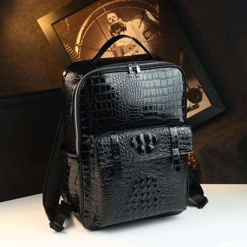 Crocodile-pattern universal men's backpack, large-capacity, high-end feel, suitable for business trips and travel, 16inch laptop backpack