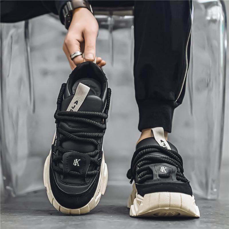 Low-top round toe lace-up casual men's shoes with color-blocking design, available in green and black. Versatile and comfortable running shoes suitable for all seasons, ideal for daily wear, sports and hiking.