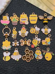 20pcs Honeycomb Bee Charms, Bee Charms Alloy Honeybee Charms Pendants Bulk Bee Keychain Accessories for DIY Necklace Bracelet Jewelry Making Earrings Bangle Crafting Making