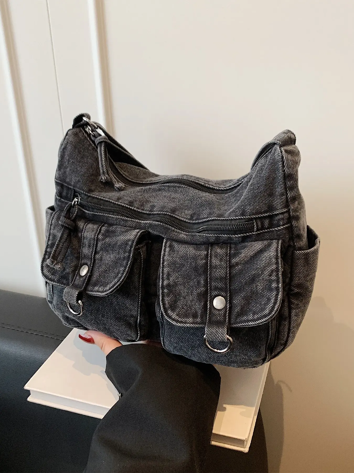 Vintage Multi-Pocket Washed Denim Crossbody Bag, Women's Casual Large Capacity Zipper Shoulder Bag, Adjustable Strap, Fashion Accessory