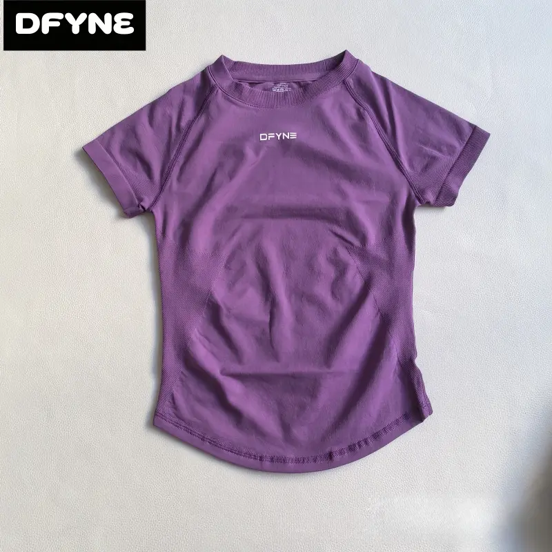 Dfyne Fitness Shirt for Women, Seamless Slim Fit Dryfit Compression Muscle Top with Curved Hem for Athletic Yoga & Gym, Compression Muscle Shirts, Dryfit Gym Shirts