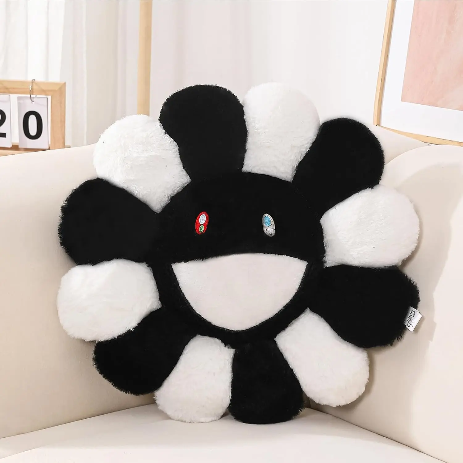 Flower Pillow, Smiley Face Flower Shaped Throw Pillow, Colorful Sunflower Plush Pillows, Cute Decorative Accent Cushion, Aesthetic Room Decor for Sofa Bedroom Car (40cm/15.7in)