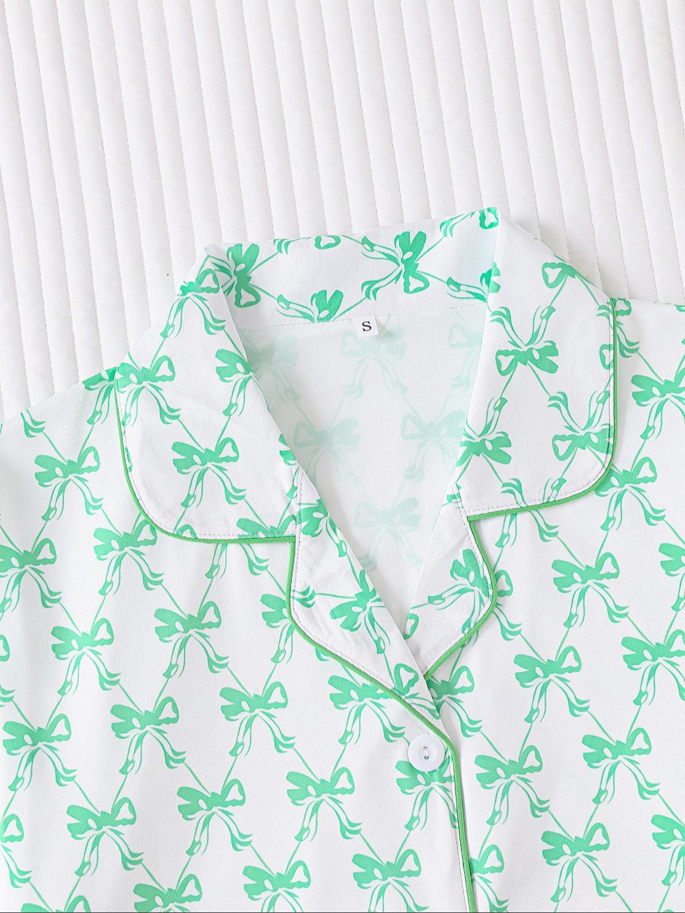 Women's All Over Bowknot Print Pajama Two-Piece Set, Cute Short Sleeve Lapel Top & Pocket Shorts PJ Set, Women's Sleepwear for Summer