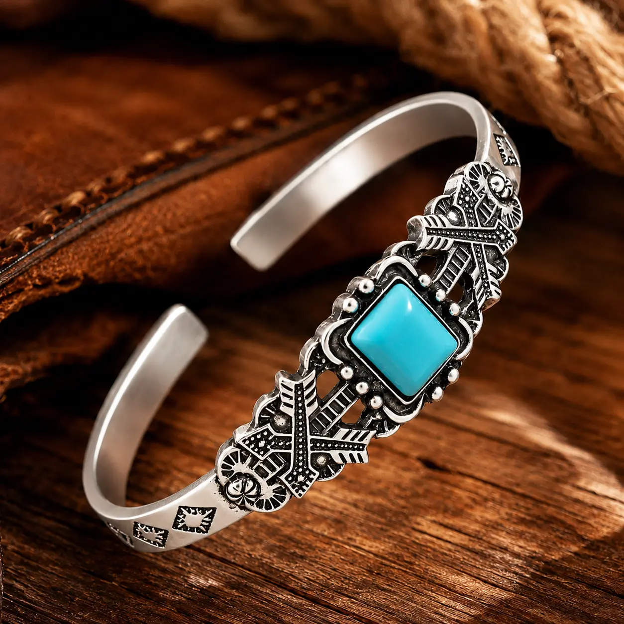 Western Turquoise Cuff Bracelet for Women, Vintage Cowgirl Jewelry, Boho Southwestern Style Statement Bangle, Rustic Western Fashion Accessory