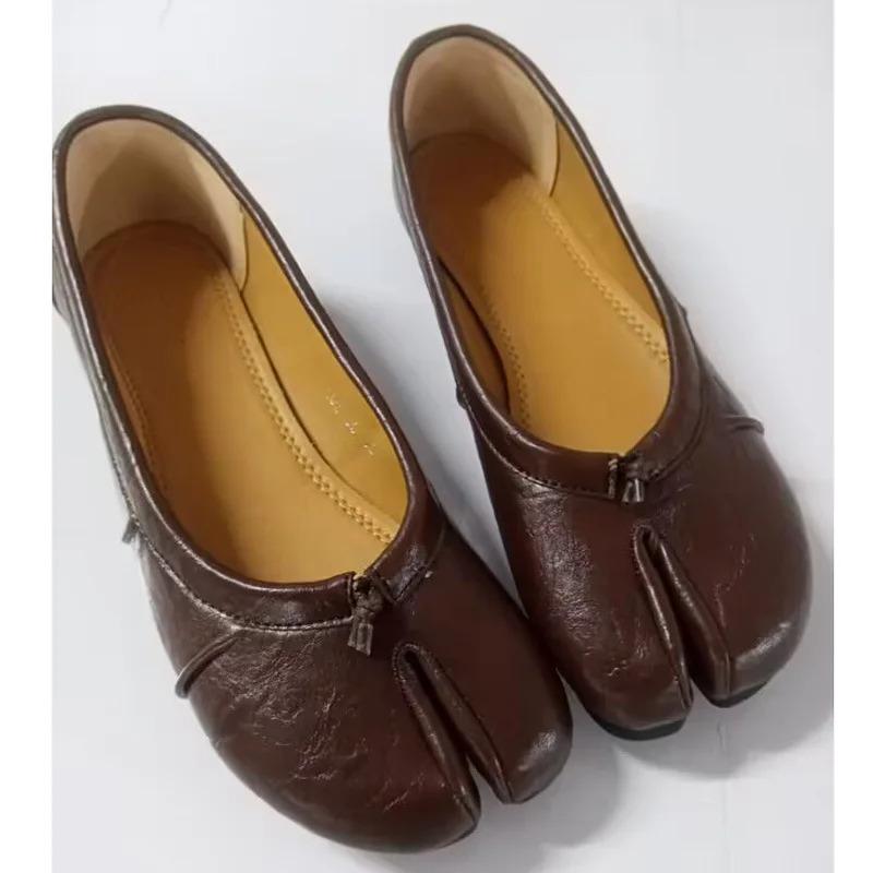 Fashion Hot PU Leather Tabi Shoes Women Handmade Women Flats High Quality Shoes Luxury Design Split-Toe Mules Shoes