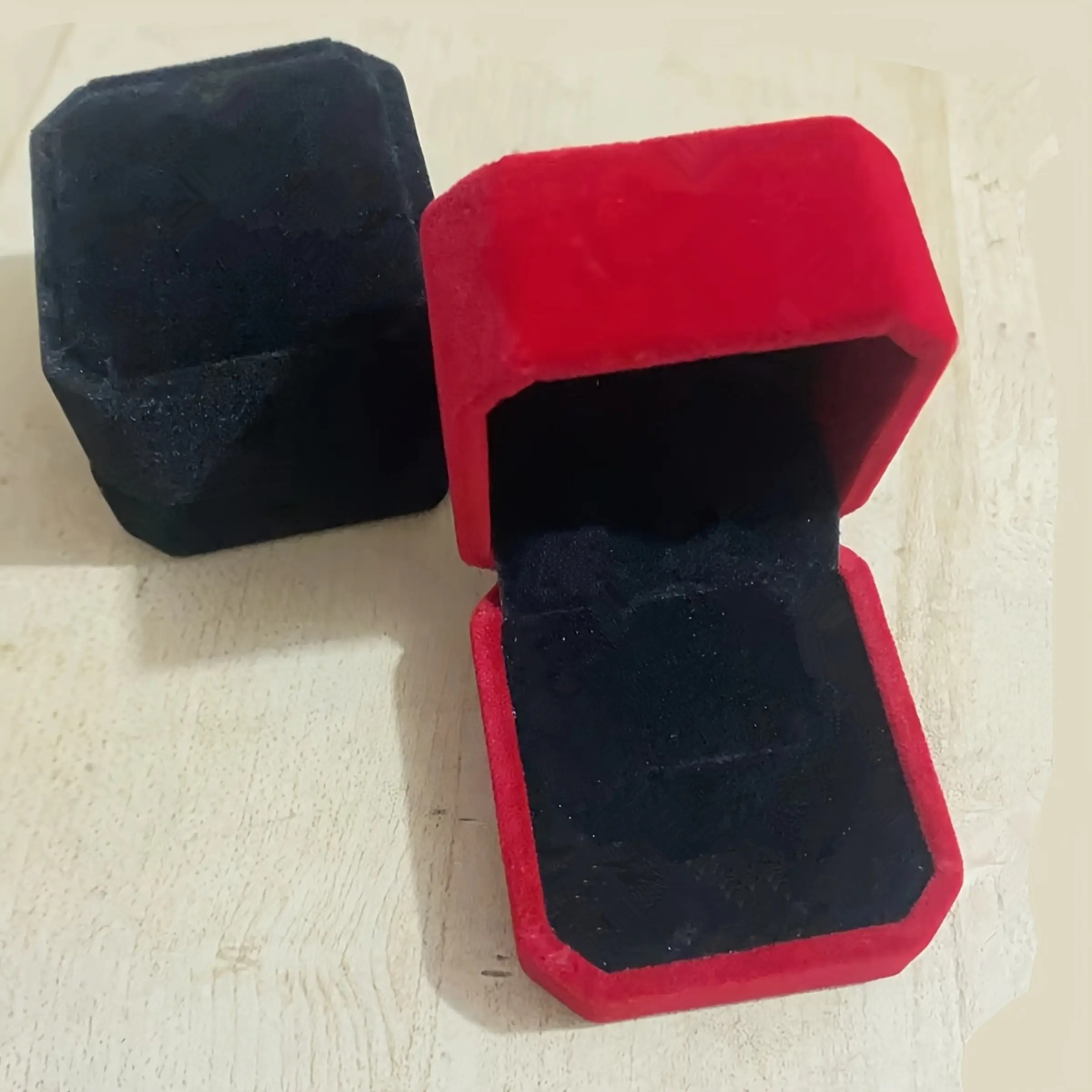1/2 Pcs Small gift box packaging box Velvet Ring Boxes, Earring Pendant Jewelry Case, Ring Earrings Gift Boxes, Jewellry Display