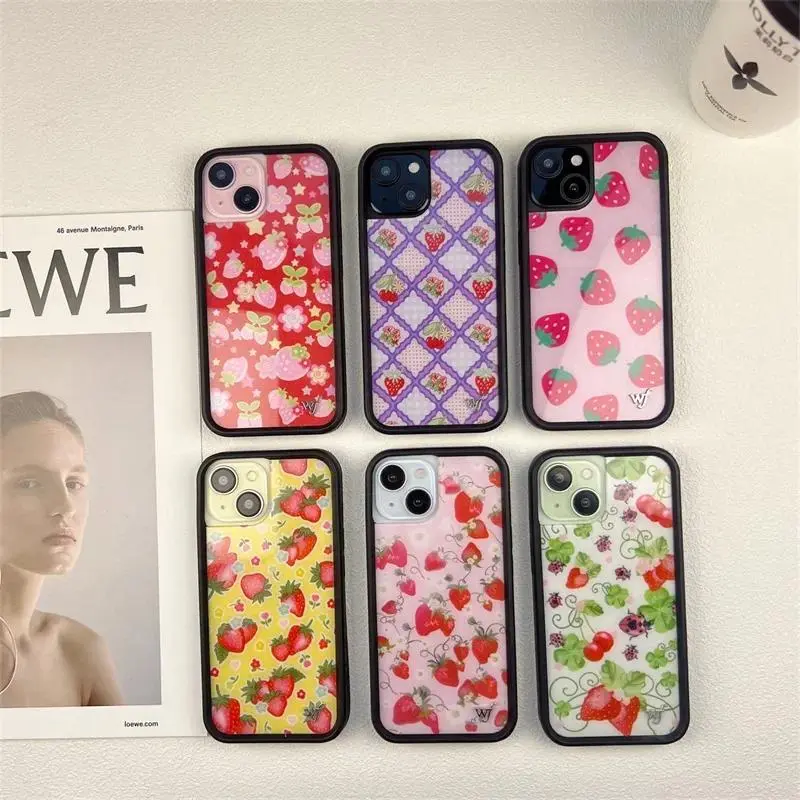 Fashion WF Strawberries Phone Case For iPhone 16 Pro 15 14 13 12 16Pro Max Cover Shockproof Wildflower Cases for Apple 16 Kawaii