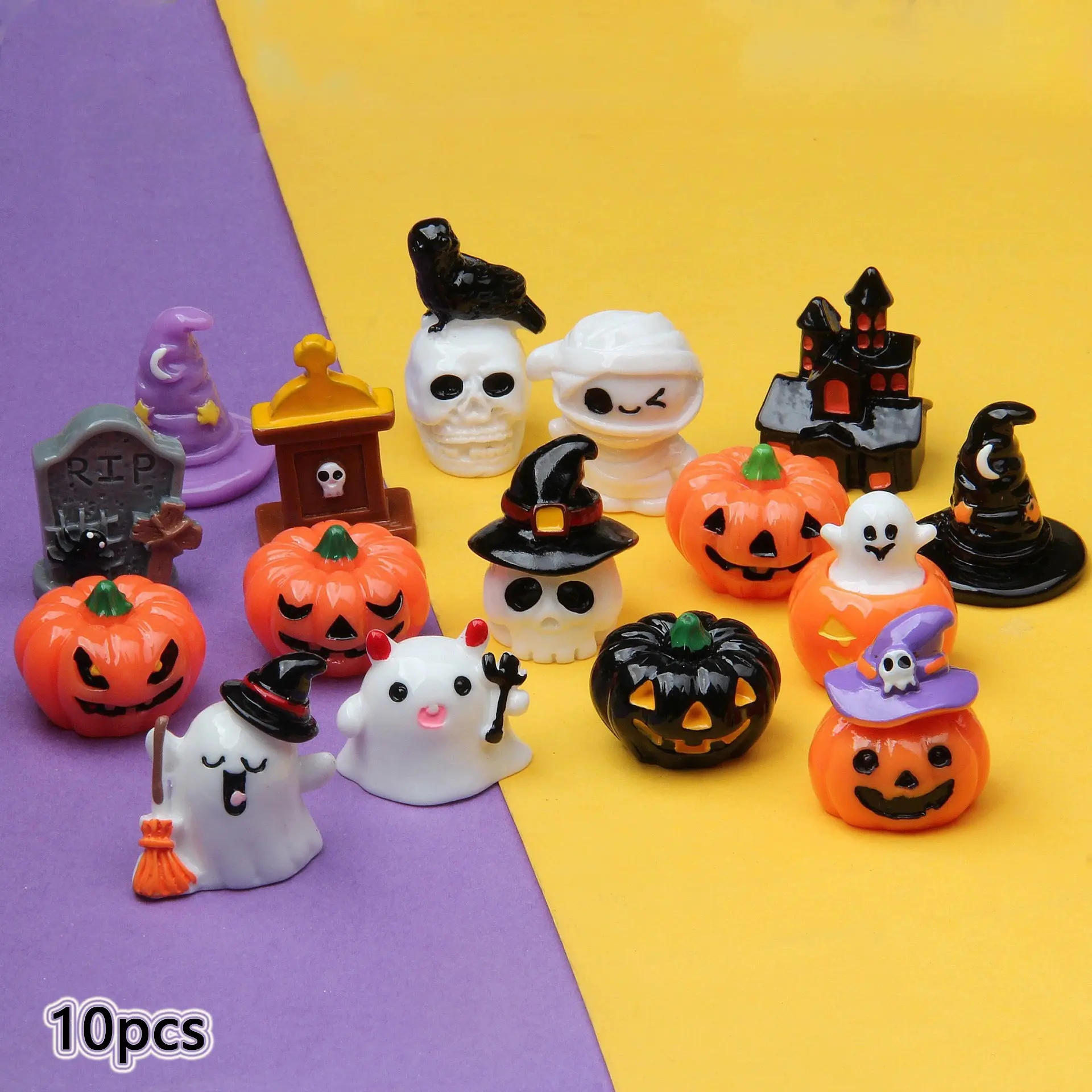 10pcs Halloween Spooky Mini Decorative Decorations Set, Ghost Skull Pumpkin Ornaments, Realistic Halloween Accessories, Micro Landscape Decor Items