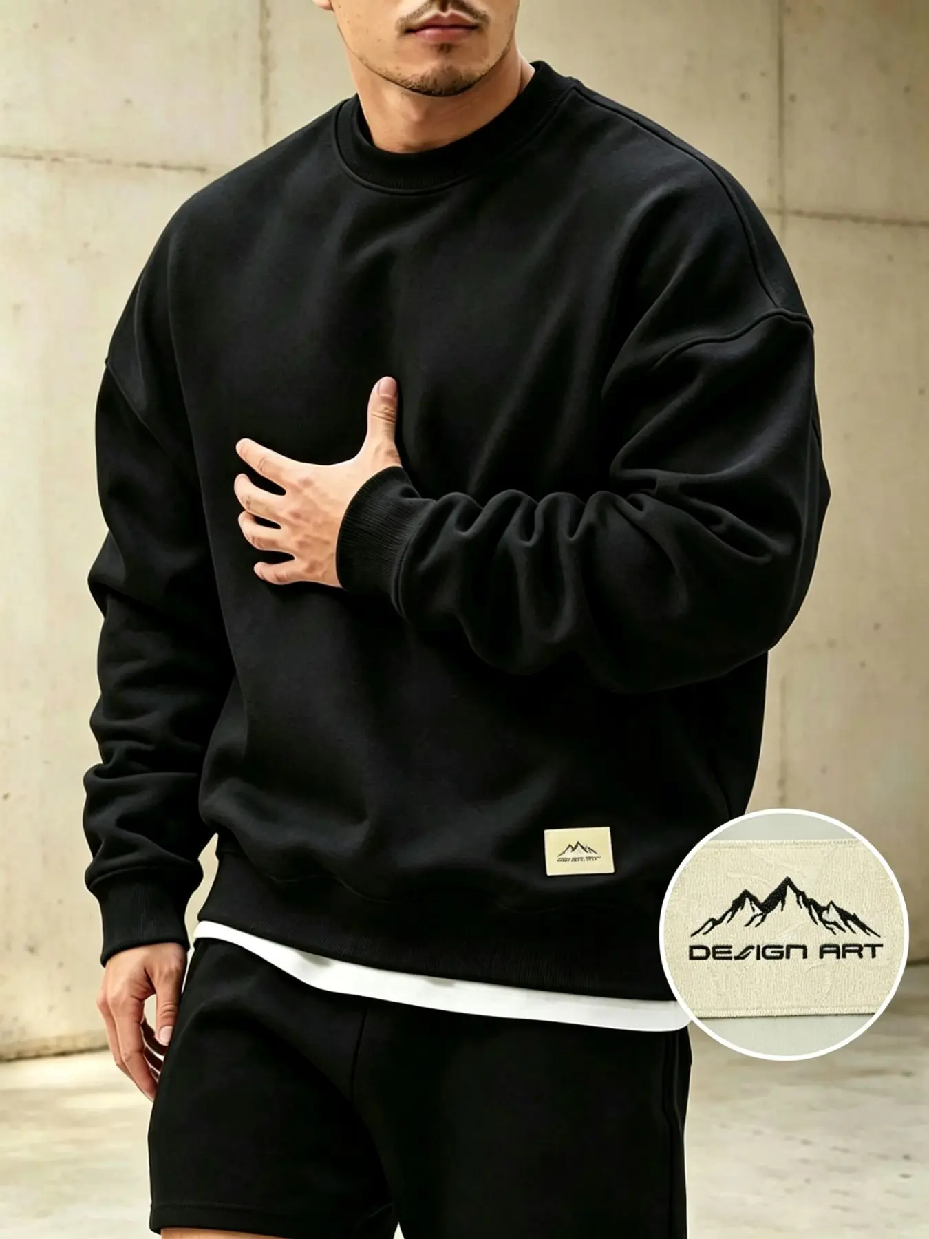 Large Size Men's Solid Color Round Neck Sweatshirt, Minimalist Mountain Badge Design, Loose Fit Long Sleeve, Outdoor Casual Streetwear, Relaxed Fit Sweatshirt