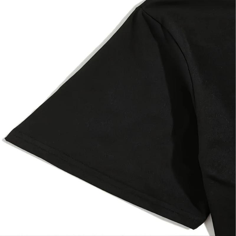 The 1990s' "Sandfield Legend" continued to be popular among women through retro baseball T-shirts and team jerseys