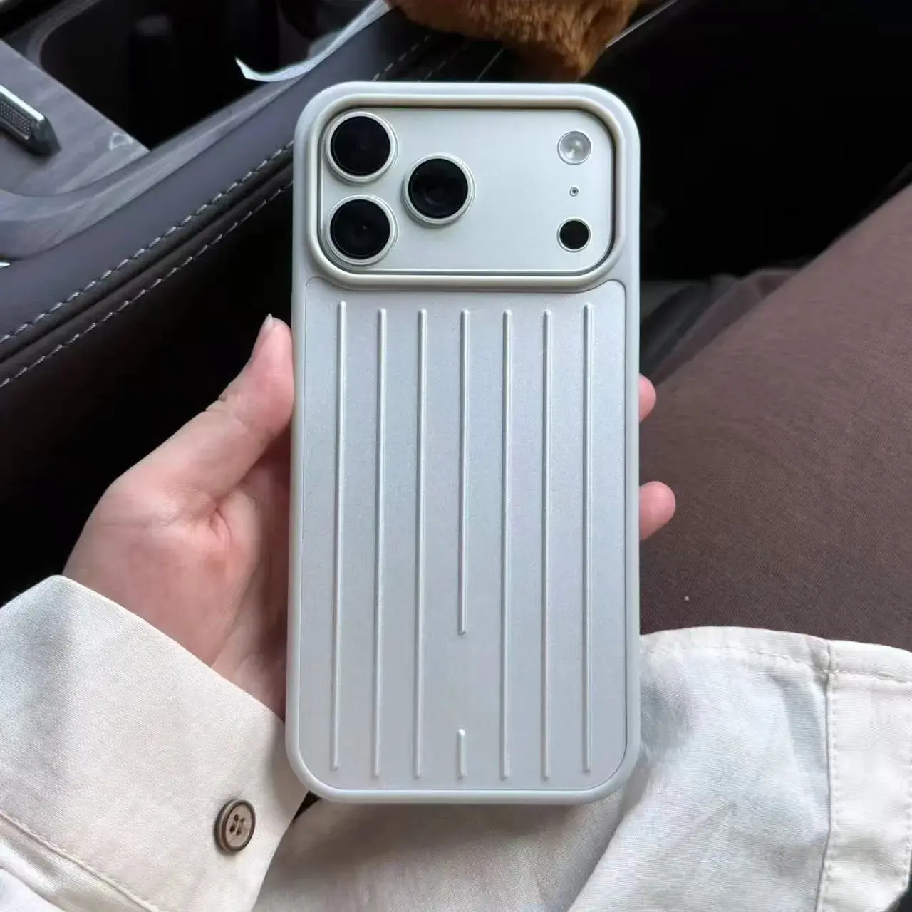 Aluminum Alloy Suitcase Cellphone Cover - Protective Casing Accessories for iPhone 15, 17 Pro Max, 18 Pro Max Devices