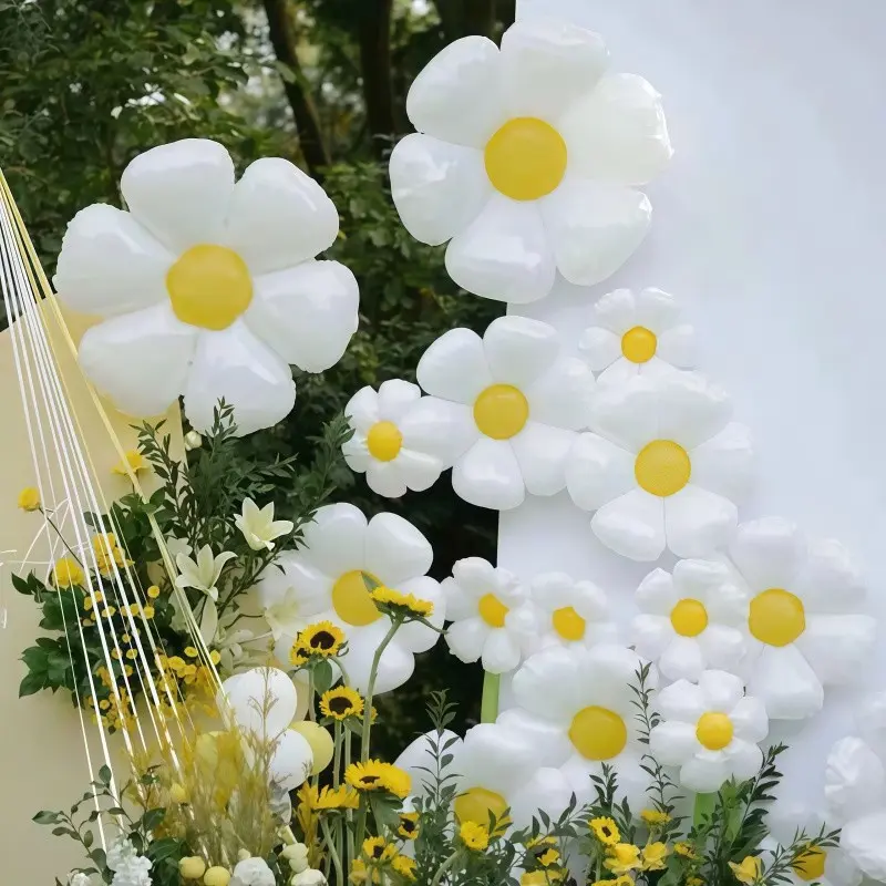 4pcs Small Daisy Aluminum Foil Balloons, Reusable Sunflower Balloons, Durable Air Lock, Thick Aluminum, Party Decor, Photo Background
