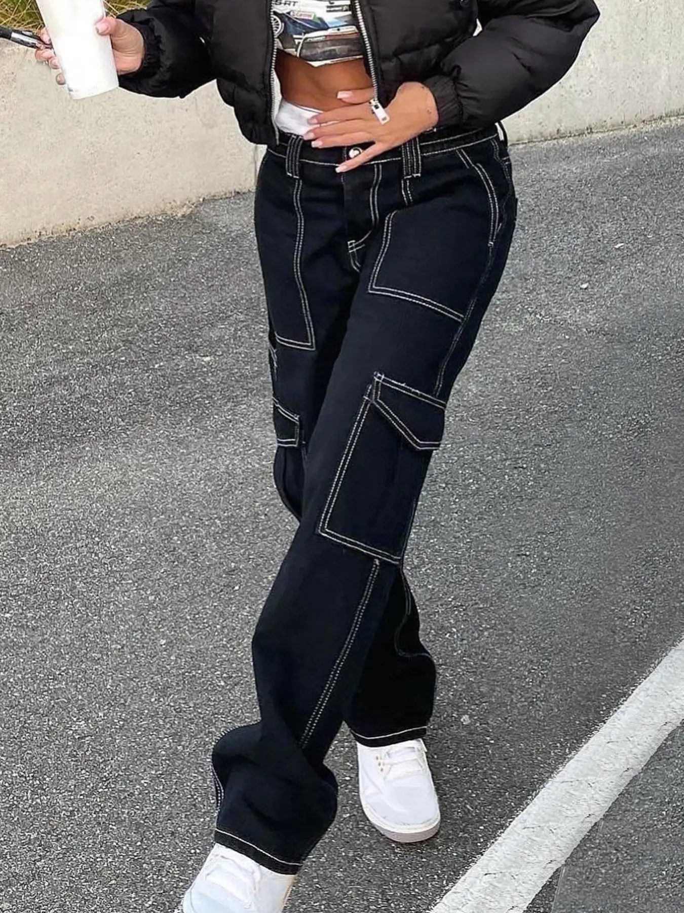 Women's Multi-Pocket Cargo Jean, Loose-Fit Straight Leg, Casual Outdoor Wear, Button Fly, Natural Waist, All Seasons