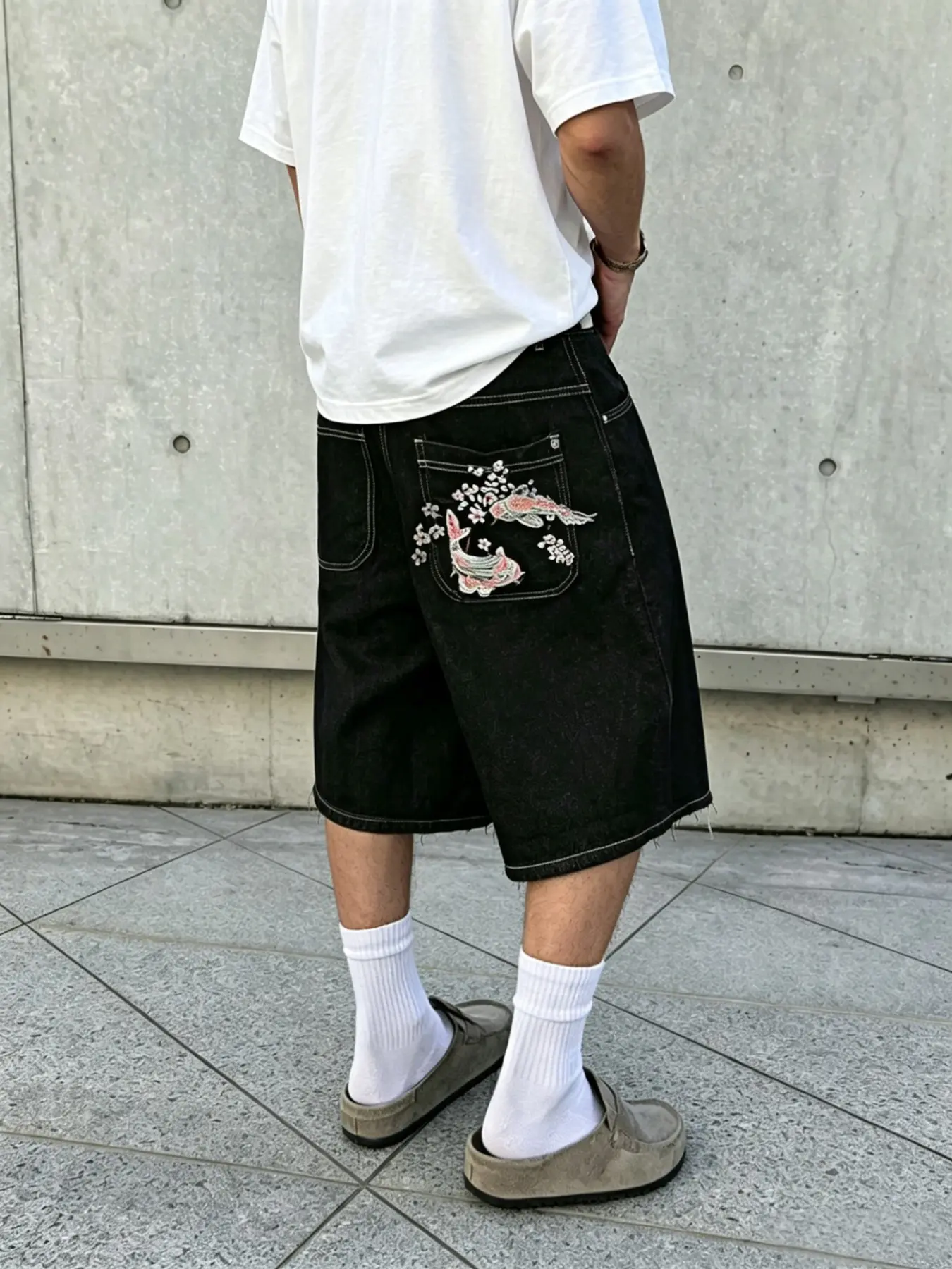 New Fashion Loose Fit Wide Leg Jeans Cutoff Shorts, Ditsy Floral Embroidery, Vintage Street Style, Casual Zipper Fly, Unlined