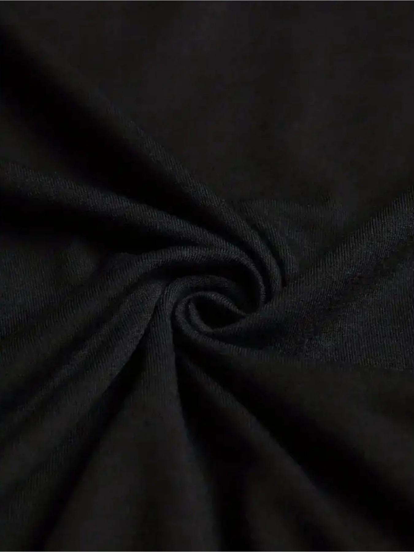 1pc Men'S Funny Spanish Slogan T-Shirt - "Alejate Solo Soy De La Toxica" Humorous Graphic Tee, Breathable Knit, Loose Fit Round Neck Casual Summer Top with White Print on Black Shirt for Casual Attire & Social Gatherings - Funny Statement Apparel, Comfort