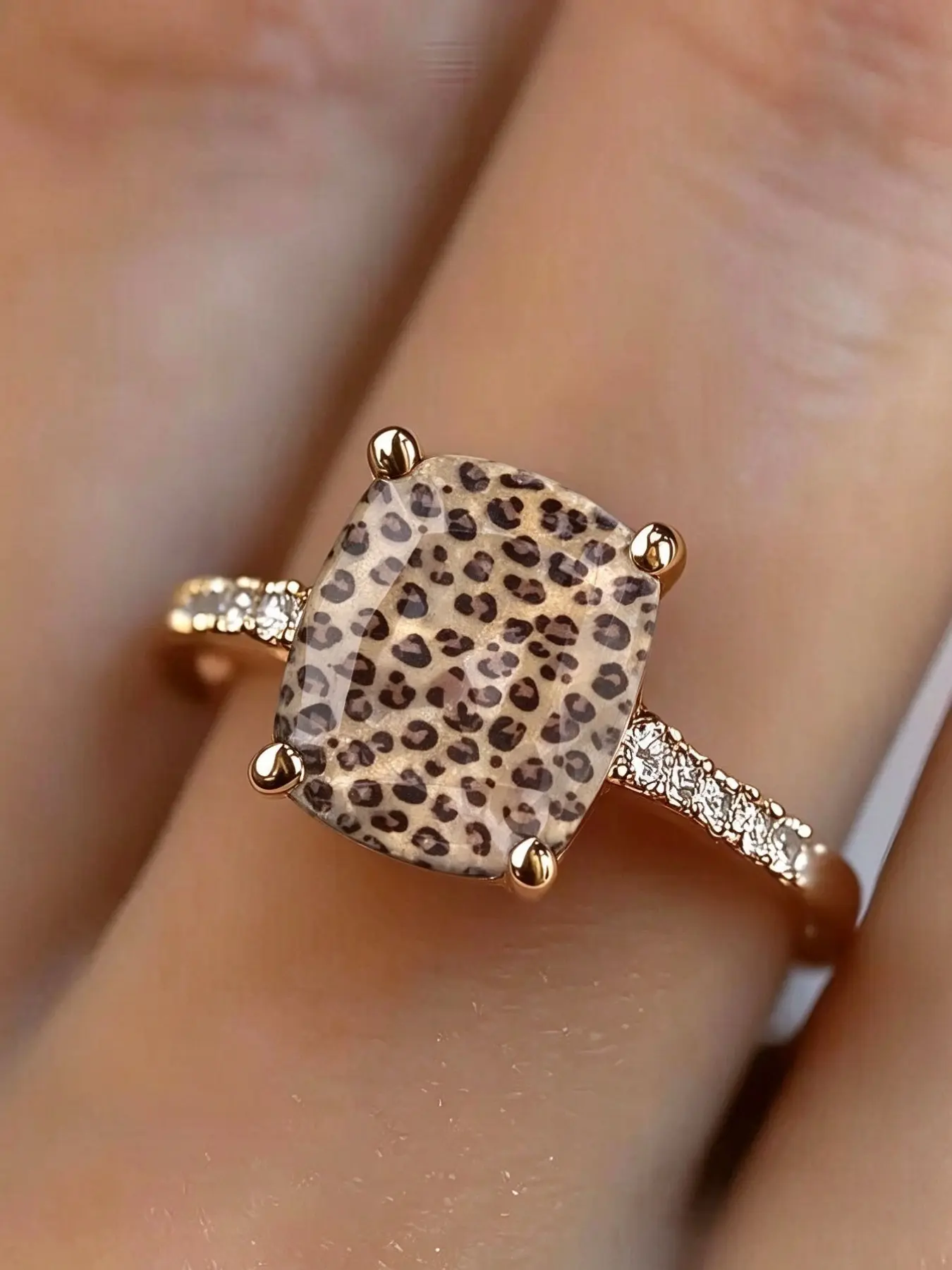 Women's Leopard Print Cushion Cut Stone Statement Ring, Band with Side CZ Zircon, Trendy Animal Pattern Finger Ring, Party Daily Wear Fashion Jewelry Gift, Cocktail Rings