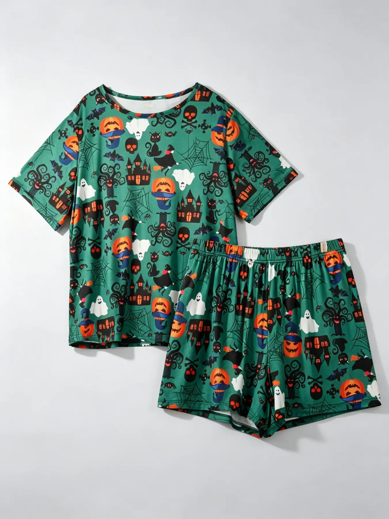 Women's Plus Size Pajama Set, Short Sleeve and Shorts, Halloween Style Print, Casual Loose-Fit, Ideal for Back-To-School and Home Wear