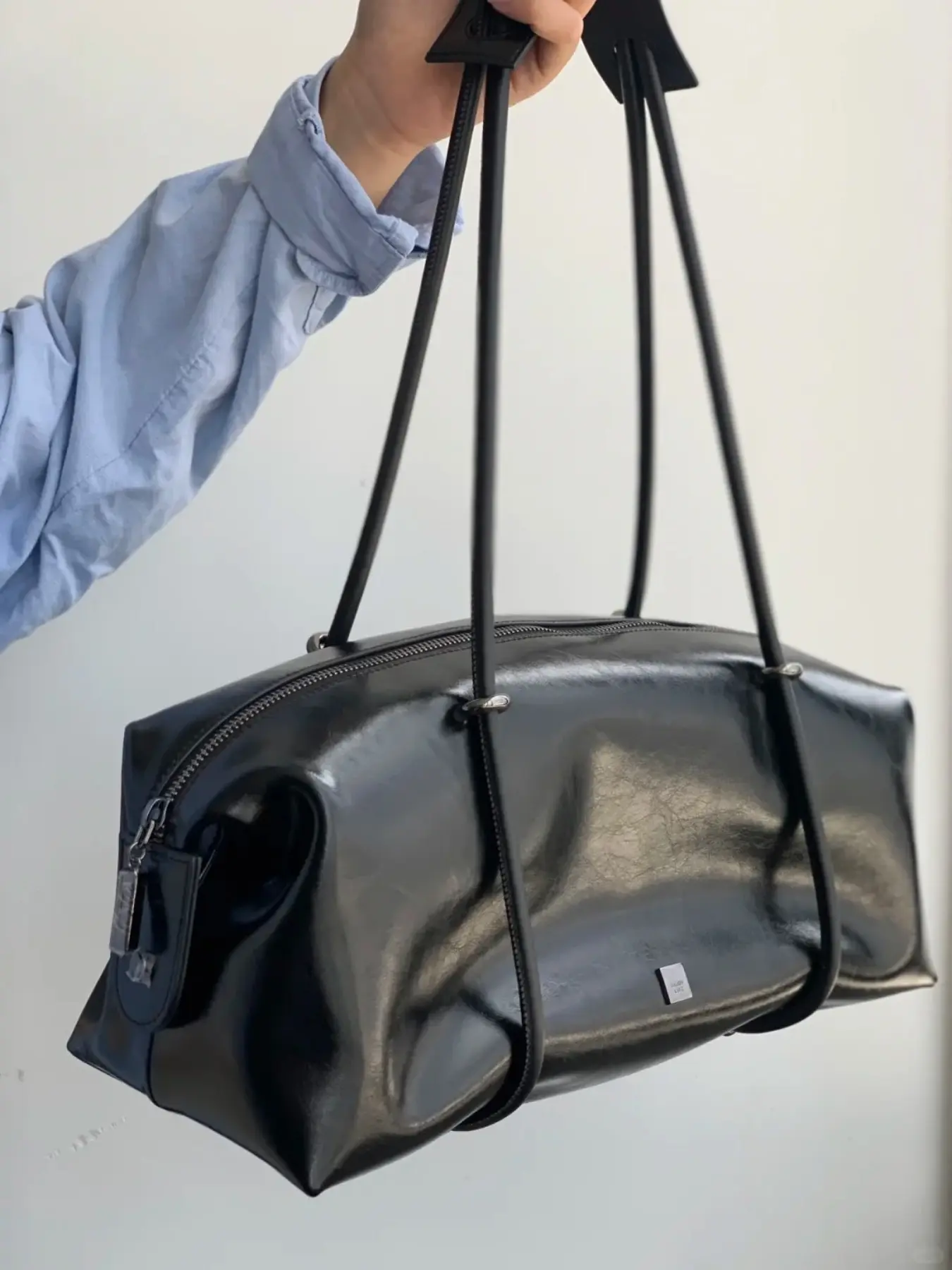 High-Quality Fitness Handbag, Travel Boston Bag, Large Capacity Pillow Bag, Plain Pattern, All Seasons, New Arrival