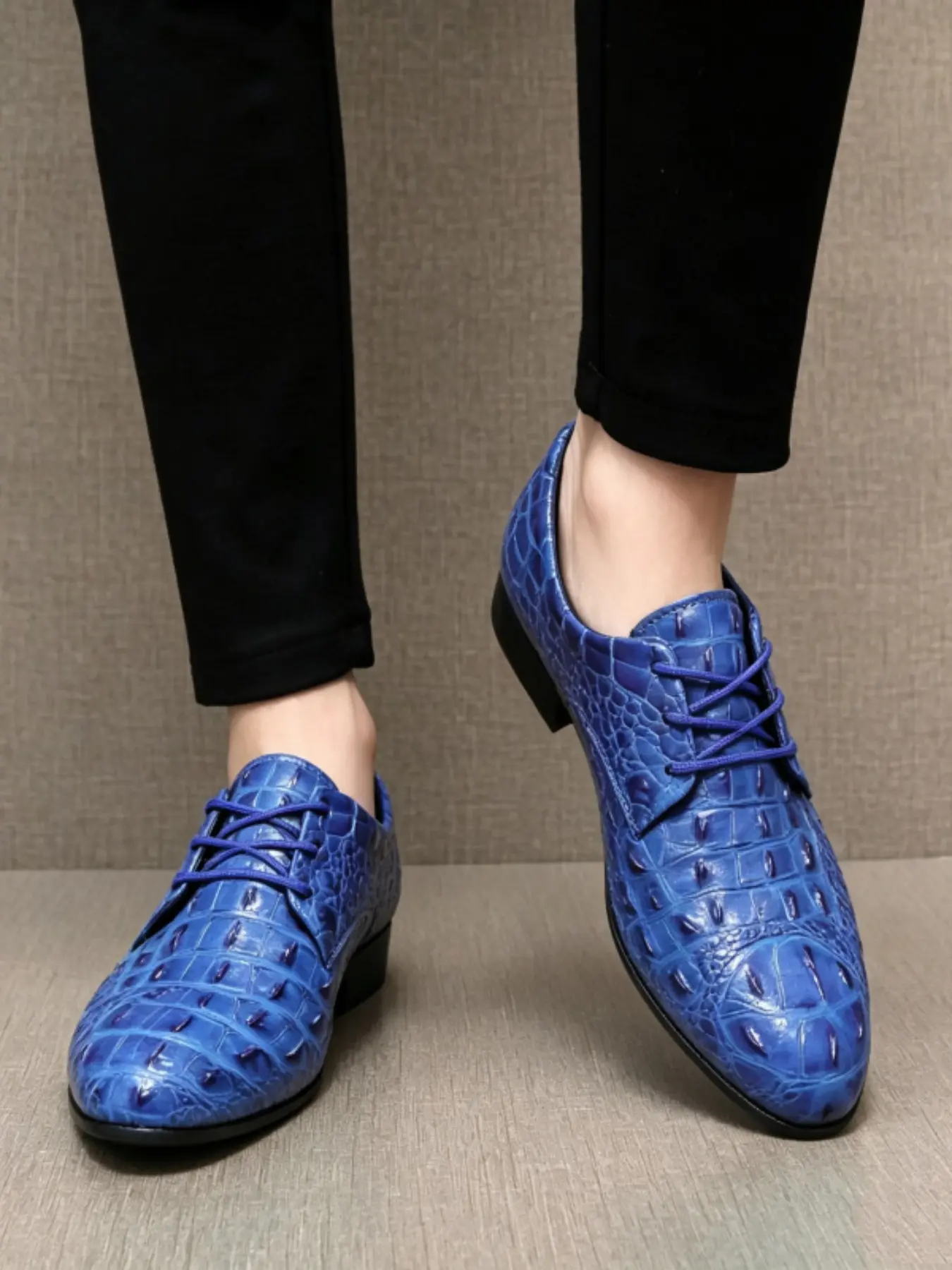 Men's Crocodile Texture Business Casual Office Shoes, Large Size, Trendy Youthful Style, Perfect for Parties and Commuting, High-End Feel