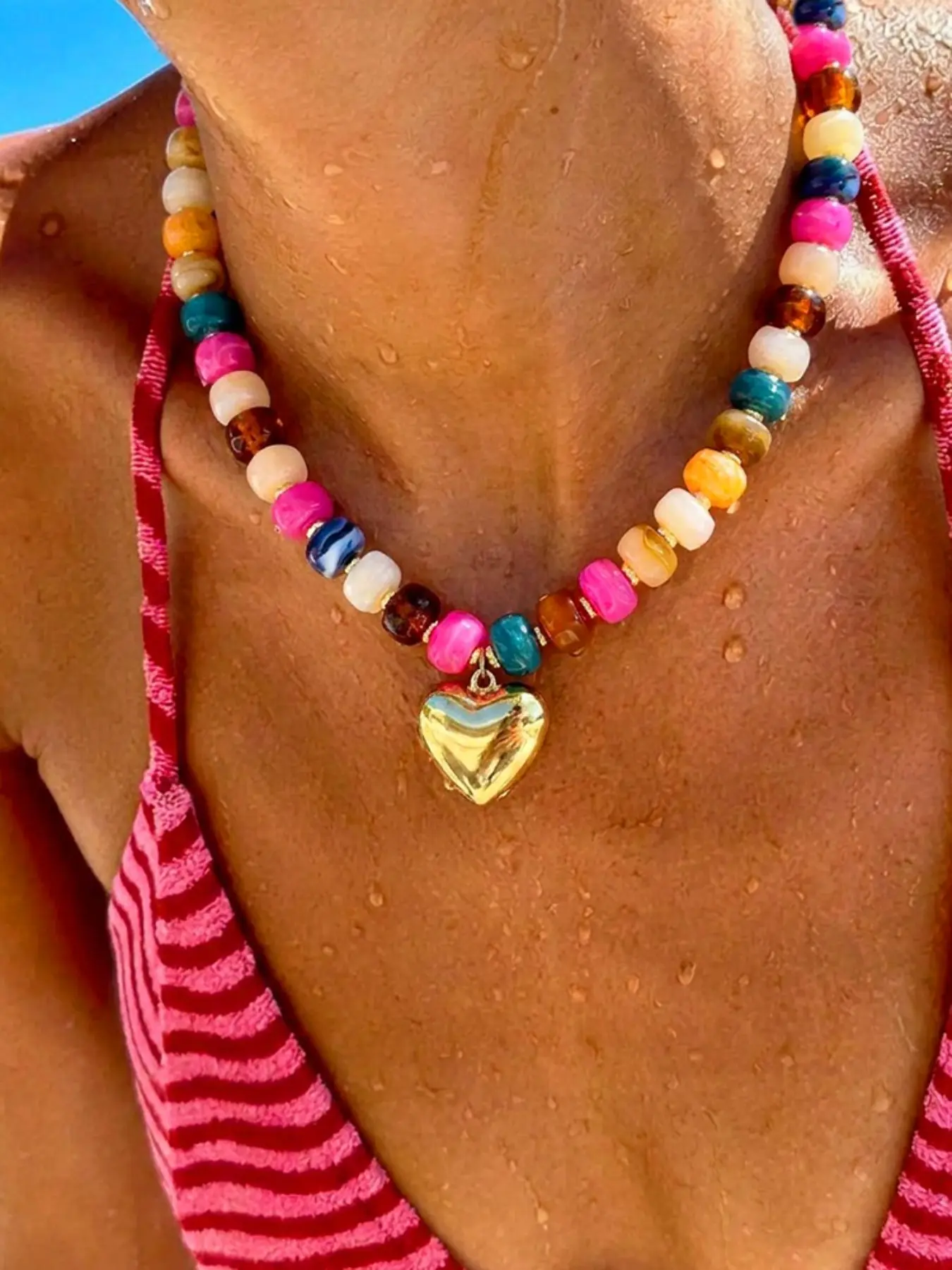 1 Piece Bohemian Vacation Style Colored Bead Resin Necklace, Exaggerated Personality Heart Pendant Necklace, Women's Collarbone Chain, Suitable For Daily And Vacation Wear, Elegant Female Charm Jewelry Accessories, Statement Necklace