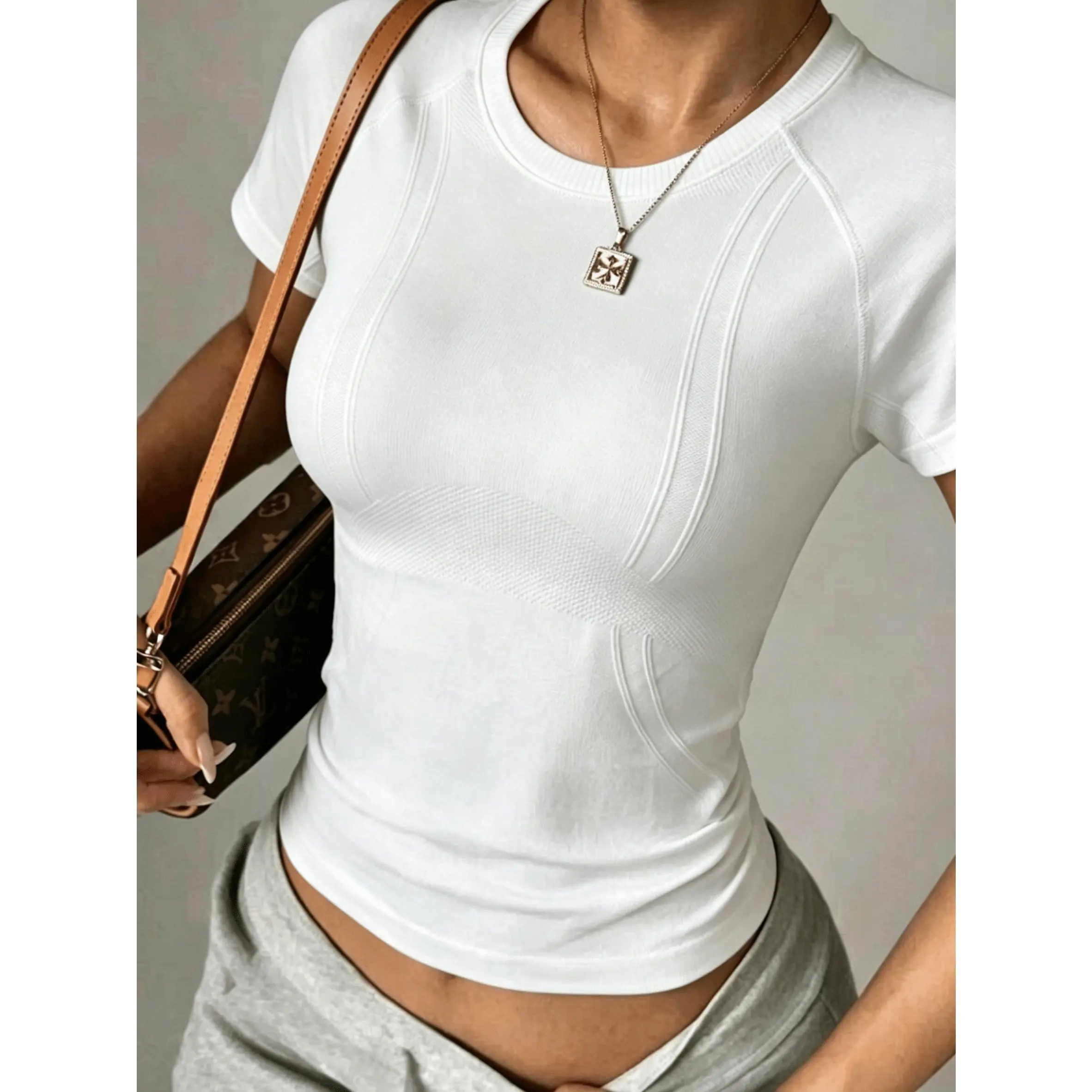 Women’s Seamless Yoga Workout T-Shirt, Second-Skin Stretchy Slim Fit Crew Neck Short Sleeve Athletic Top for Pilates, Running, Gym, Cycling & Everyday Wear