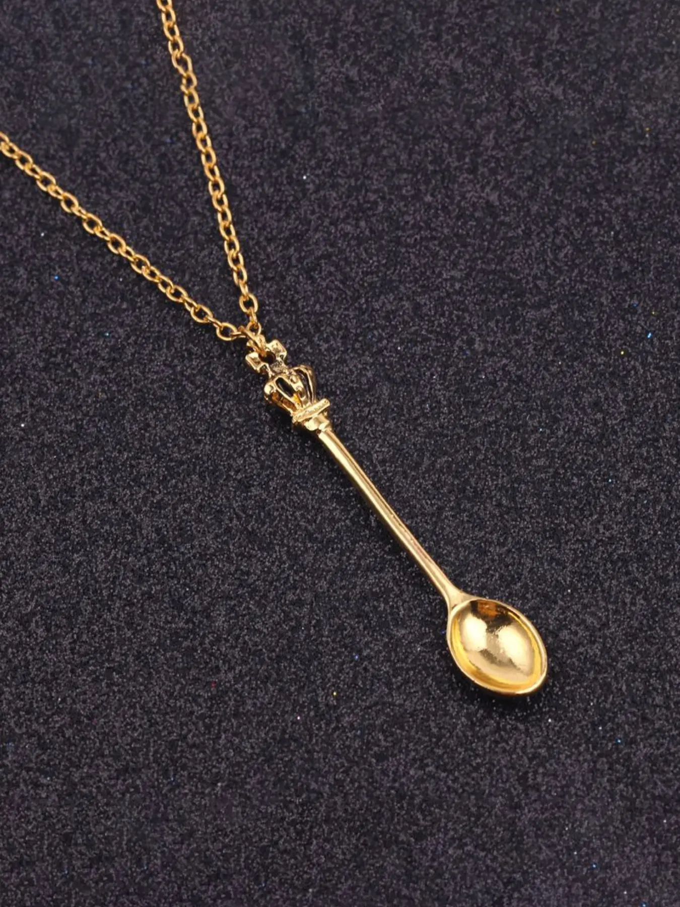 Women’s Mini Crown Spoon Pendant Necklace, Dainty Chain, Elegant Novelty Jewelry, Birthday Holiday Gift for Her