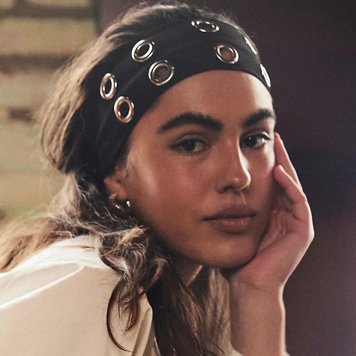 AWAYTR 2Pcs/Set Metal Eyelets Hollow Out Headband for Women Girls Harajuku Y2K Fashion Elastic Wide Hairbands Headwear Hair Accessories AWAYTR 2Pcs/Set Metal Eyelets Hollow Out Headband for Women Girls Harajuku Y2K Fashion Elastic Wide Hairbands Headwear Hair Accessories