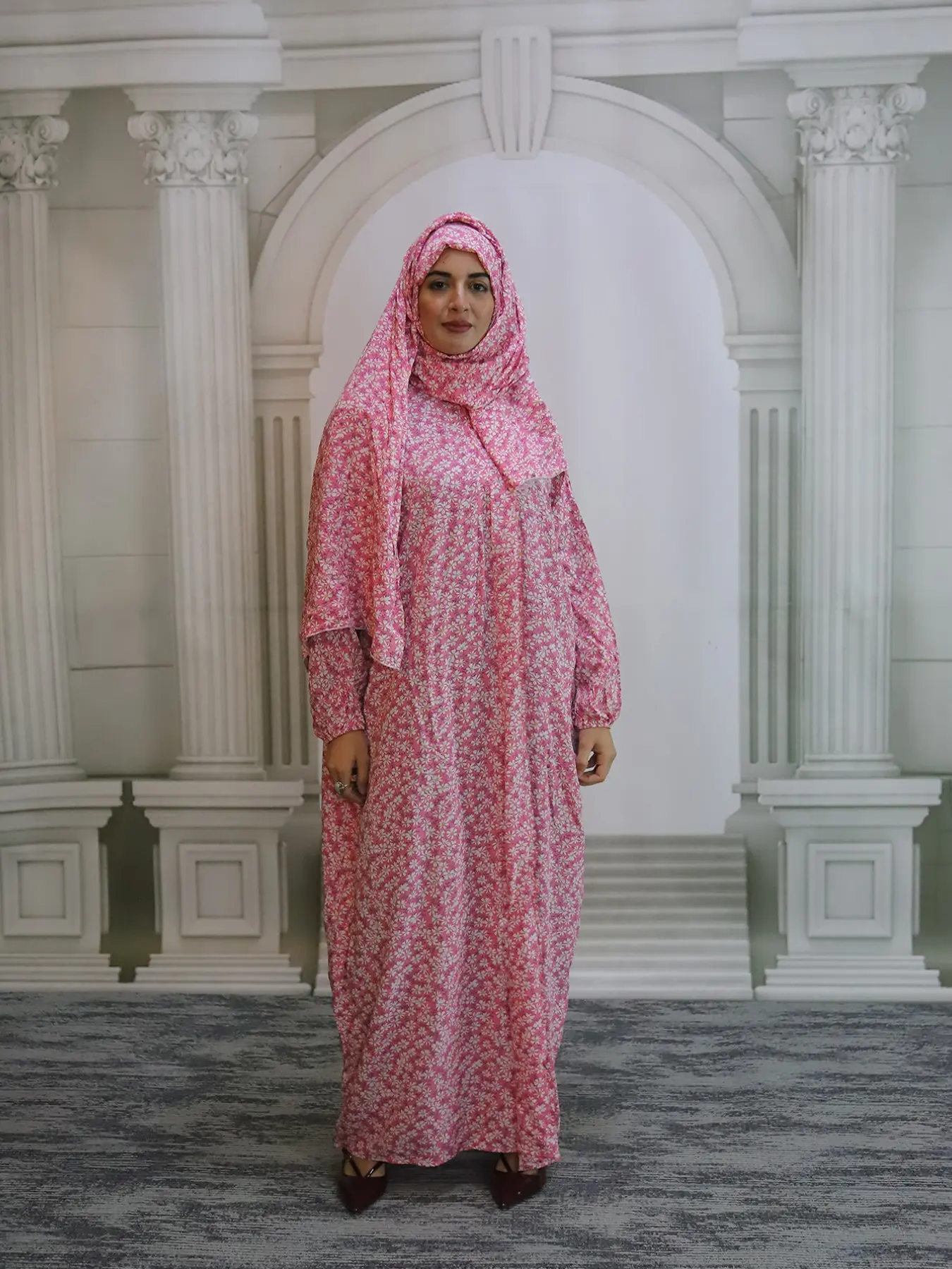 Muslim Women's Scarf-Style Ditsy Floral Prayer Dress, Long Loose-Fitting Comfortable Print One-Piece, All Seasons Modest Muslim Clothing Fashion, Modest Muslim Outfits