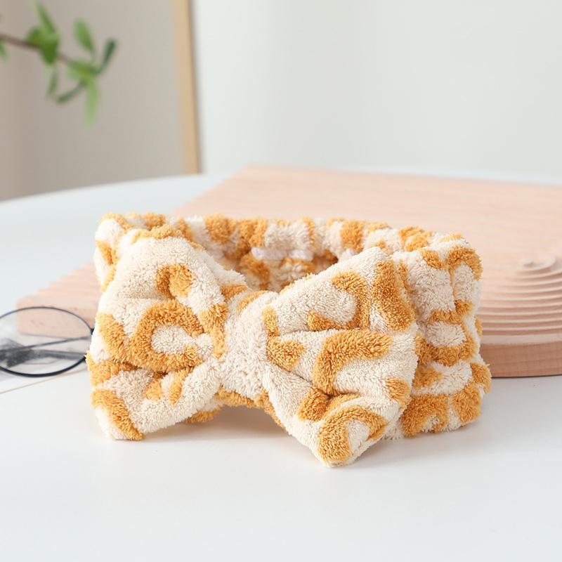 Vintage Leopard Print Bathroom Set, 5 Counts/set Including Bath Skirt, Absorbent Thickened Towels, Hair Band & Dry Hair Cap, Soft & Absorbent Bathing Supplies, Premium Towel Set