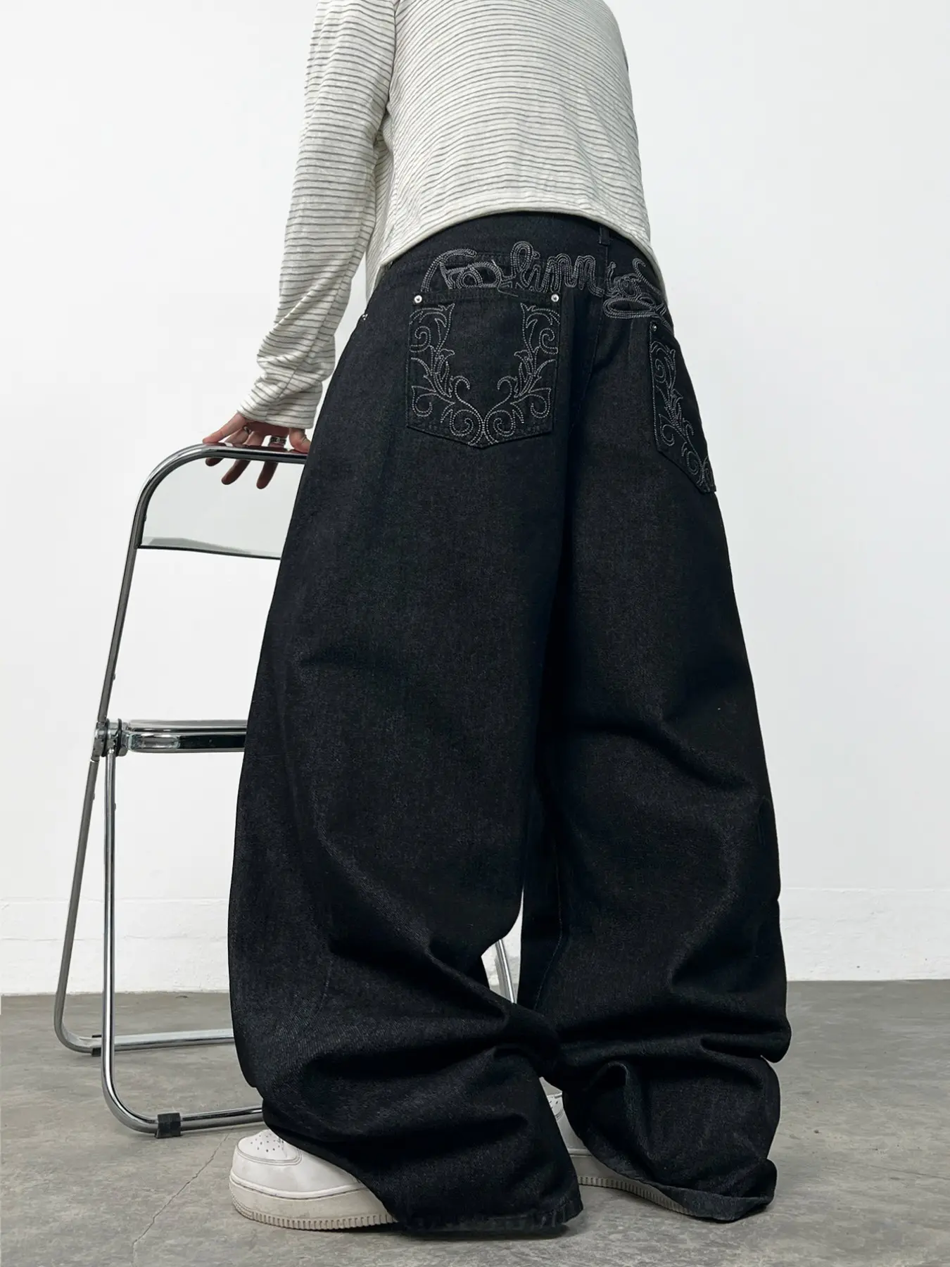 Men's Jeans with Back Letter Vine Embroidery, Y2K Street Fashion Loose-Fit Oversized Wide Leg Pants, All Seasons, Multiple Colors Available
