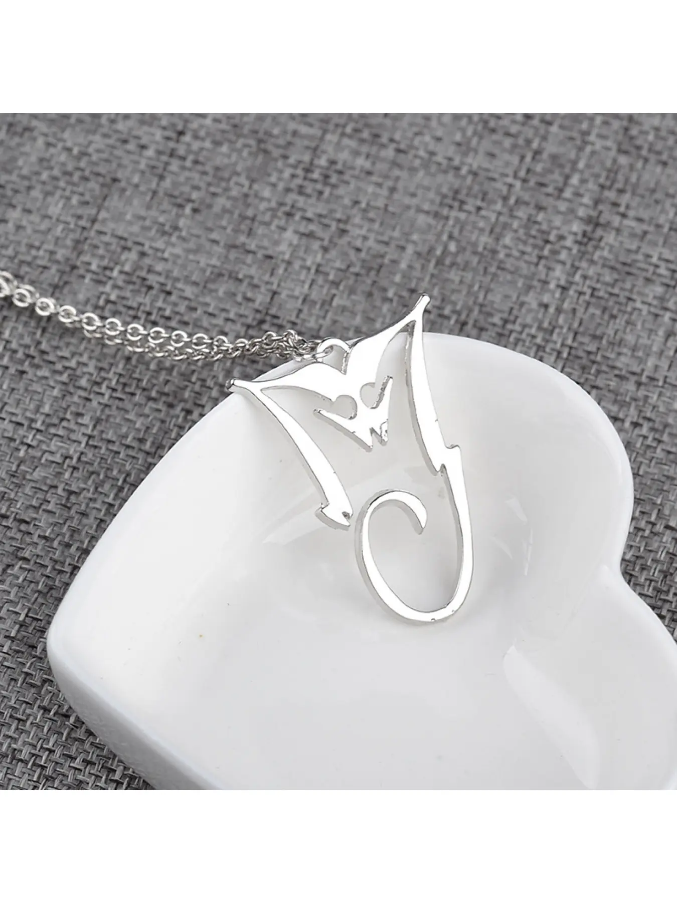 Minimalist Michael Jackson Alloy Necklace, Fashion Pendant for Fans Classic Michael Jackson Symbol Pendant Daily Wear, Party, Concert, Gift, Casual Style Necklaces