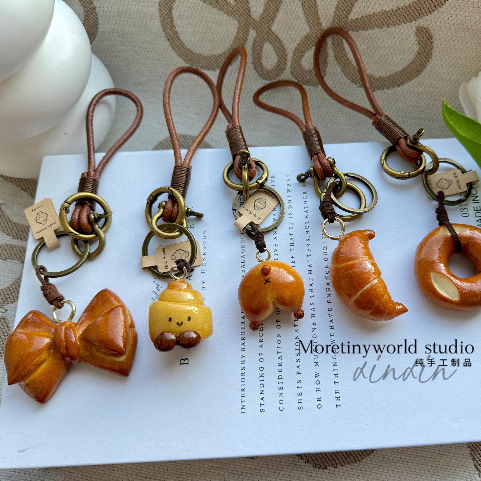 Handmade alkaline bread bag hanging retro cowhide rope hanging ornaments niche styleclassy creative gift bows croissant