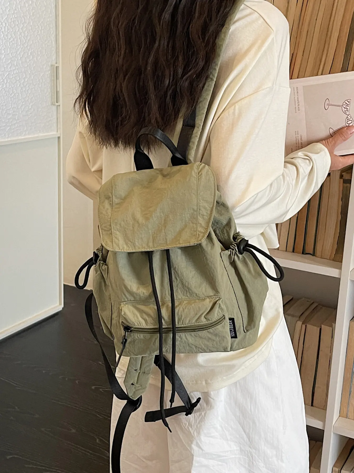 1pc Crinkled Nylon Drawstring Backpack, Backpacks Women, Retro Casual Lightweight Purse, Top Flap with Drawstring, Front Zip Pocket & Adjustable Straps, Ideal for Women Daily Commute & Travel